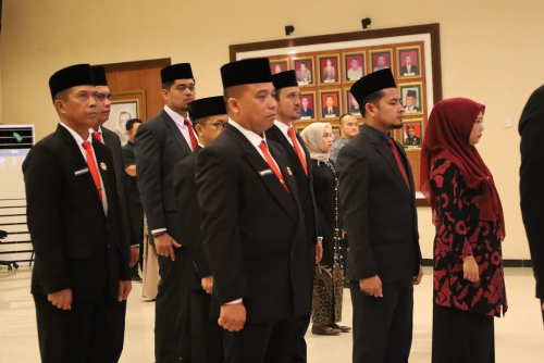 Dua PPNS Satpol-PP Kampar Dilantik Kakanwil Kemenkumham Riau