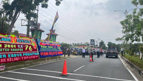 Dishub Kampar Amankan dan Atur Arus Lalu Lintas saat Puncak HUT ke-76 Kabupaten Kampar