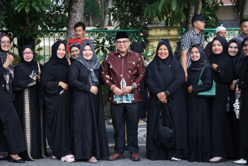 Satpol PP Kampar Bagikan 1.000 Takjil Gratis di Bangkinang, Pererat Kedekatan dengan Warga