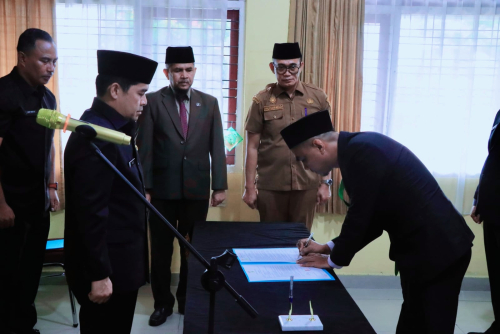 Pj Sekda Wakili Bupati Ahmad Yuzar Lantik Pejabat, Tekankan Kinerja Birokrasi