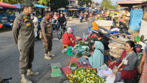 Satpol PP Kampar Intensifkan Penertiban PKL di Pasar Inpres Bangkinang