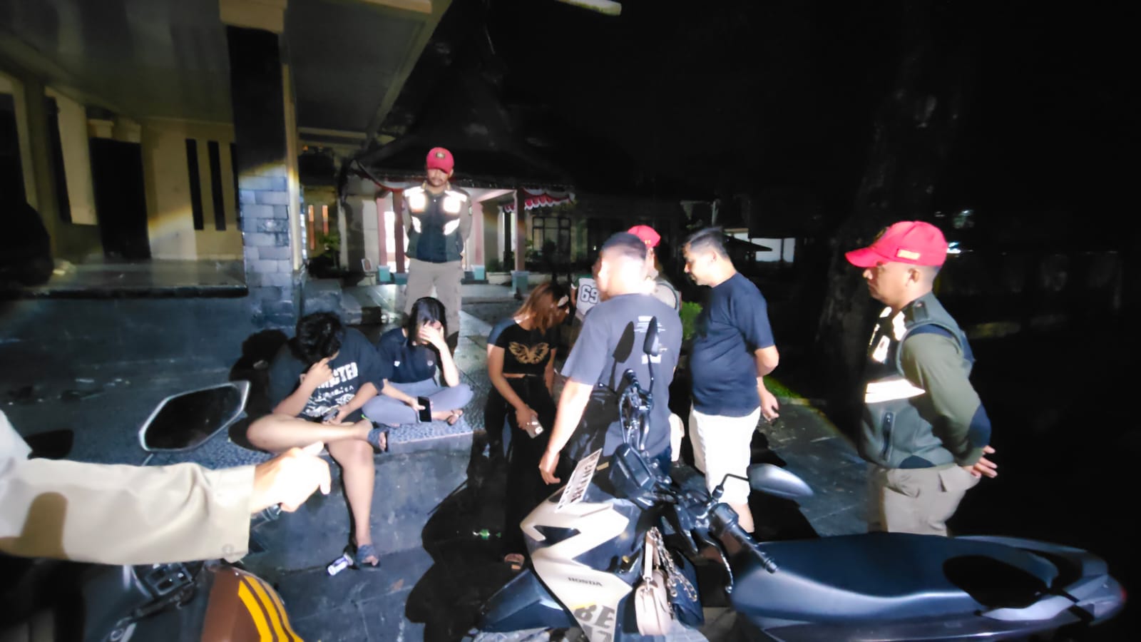 Patroli 24 Jam Satpol PP Kampar Jaring 7 Remaja Mabuk Tuak di Bangkinang