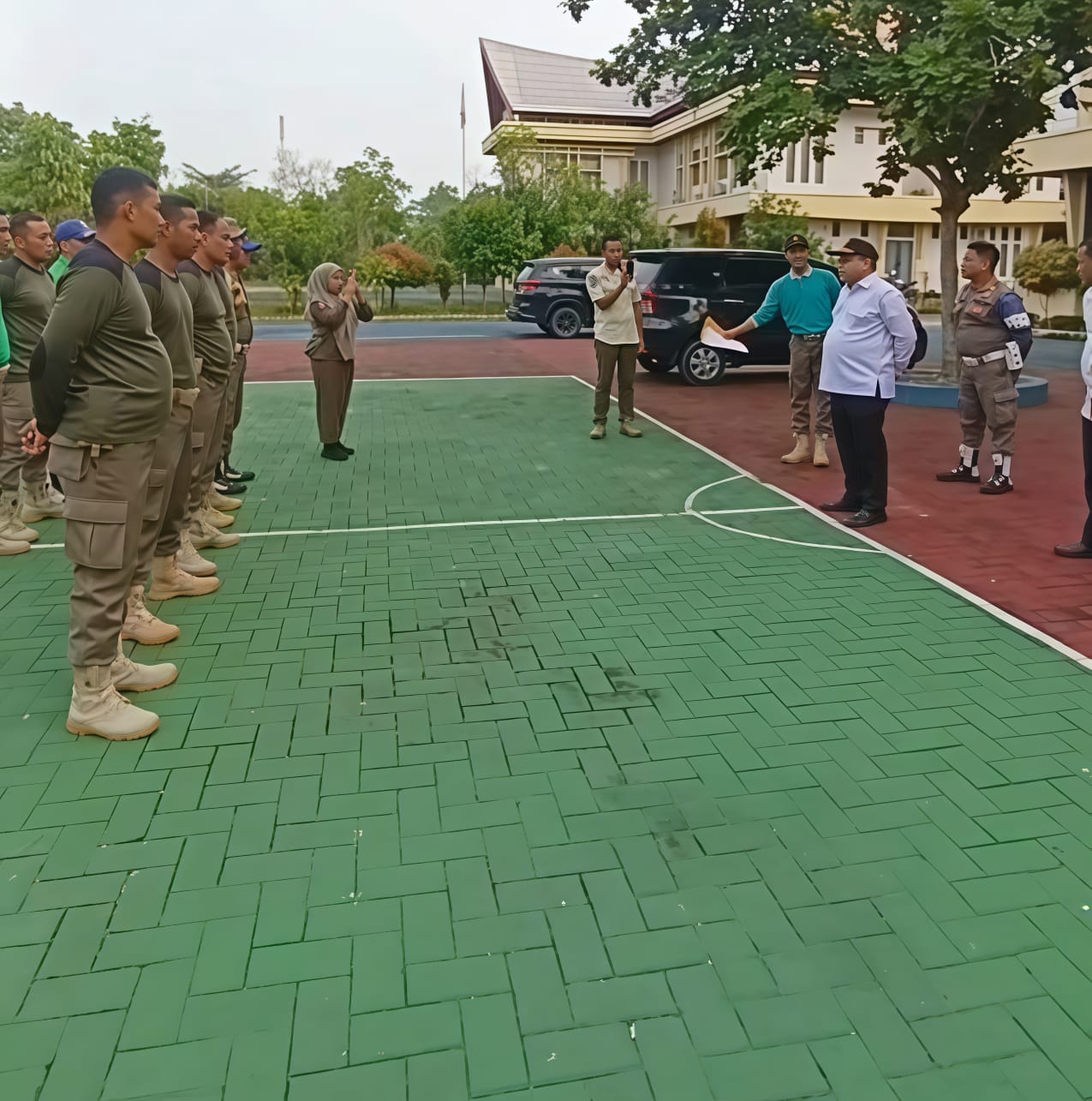 Satpol PP Kampar Mulai Latihan Pasukan Pembawa Pataka Jelang HUT ke-76