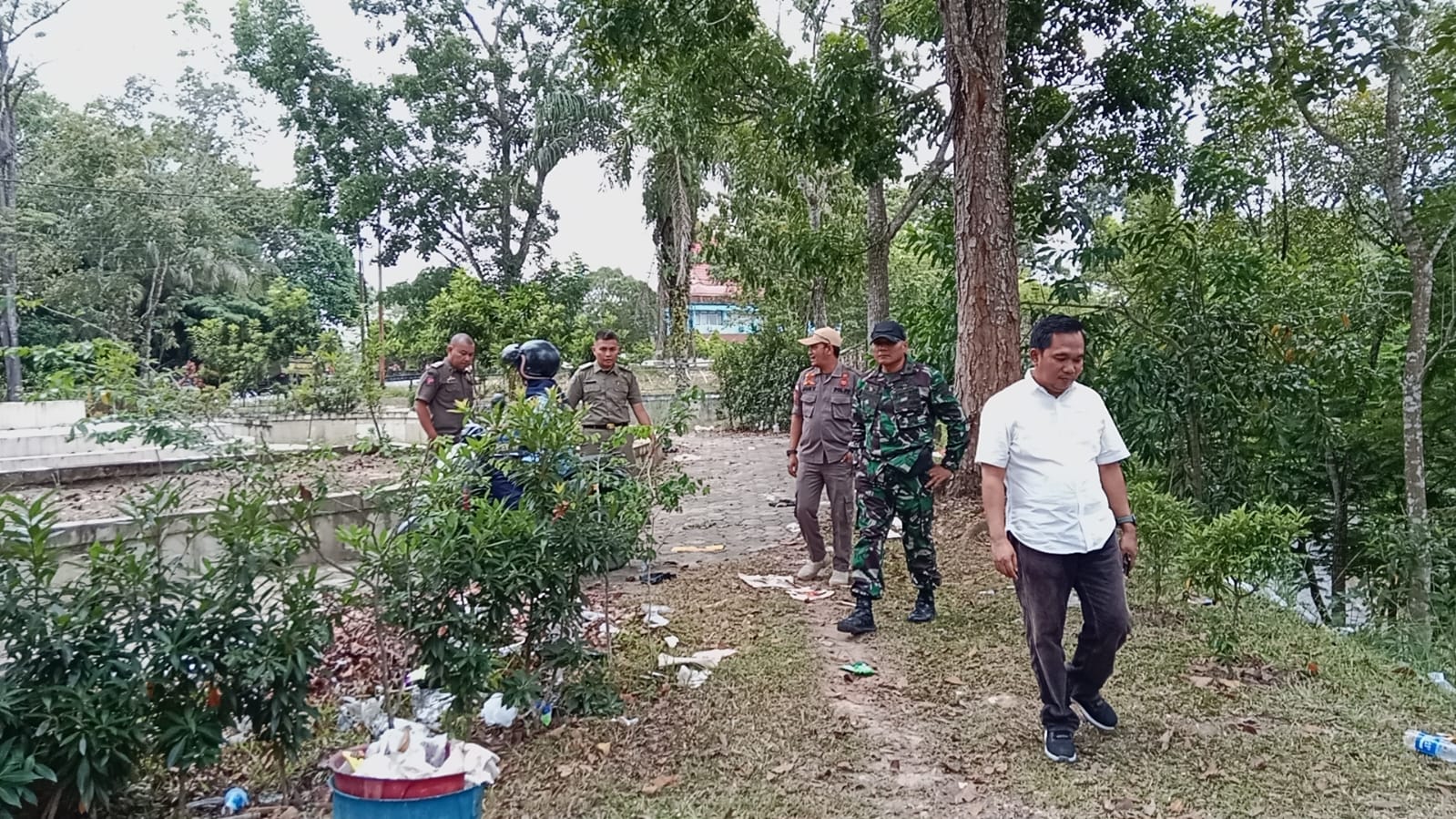 Warung Siang Hari di Bangkinang Disorot, Satpol PP Kampar Lakukan Penertiban